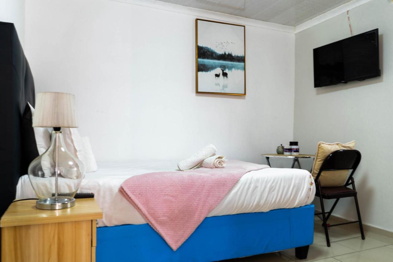 Albrine Lodge Bellville Esterno foto
